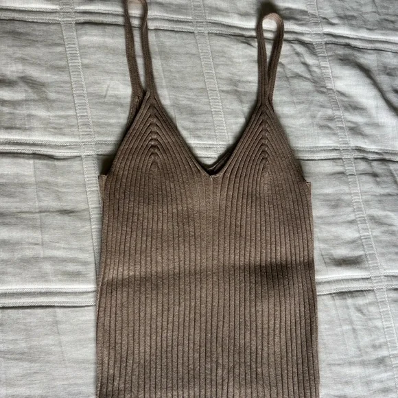 H&M Beige Ribbed Camisole - Picture 2 of 6
